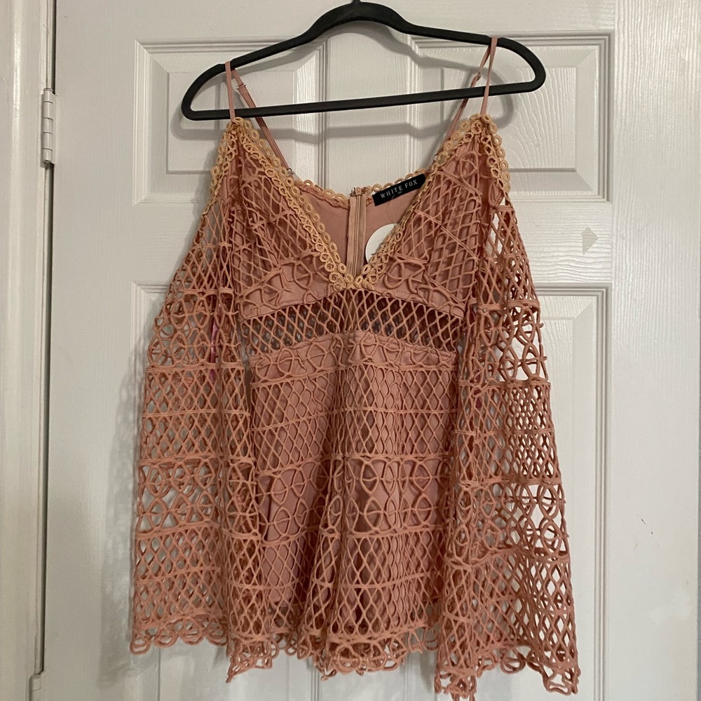 Super cute coral romper!